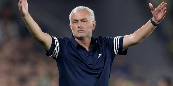 差距大！穆帅因情商丢帅位，瓜迪奥拉获老板力挺，网友太真实