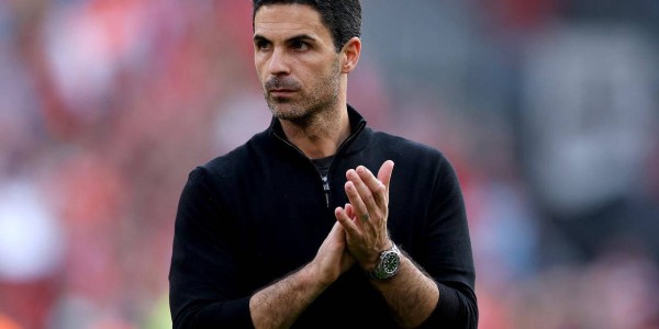 王者归来！热苏斯顽强战胜“毁灭伤”，阿尔特塔盛赞其为“全队灵魂”