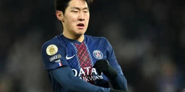 随着登贝莱双响炮，巴黎圣日耳曼3-1，法甲最新积分榜出炉，冠军悬念骤降