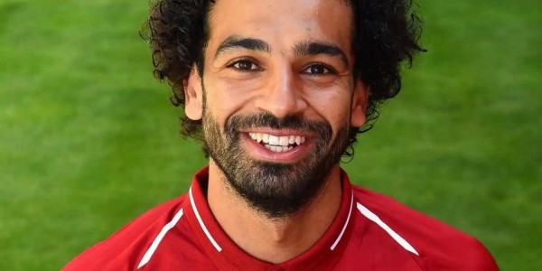 21亿英镑天价合同助萨拉赫再创辉煌，利物浦永远的“法老”回应穆帅恩怨