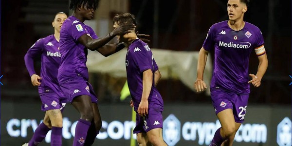 足坛悲喜一夜！那不勒斯反弹登顶，尤文图斯意外平局，巴黎稳健大胜